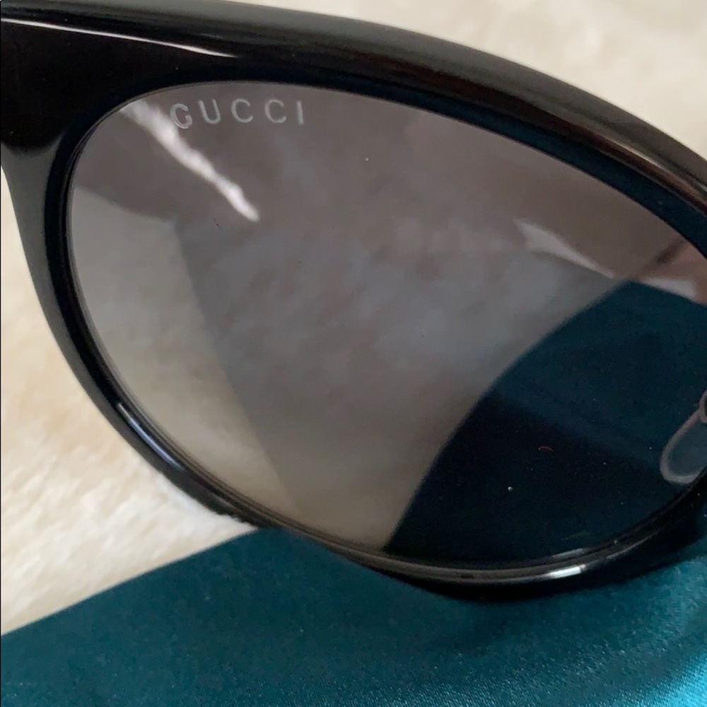 Gucci sunglasses - Picture 6 of 6